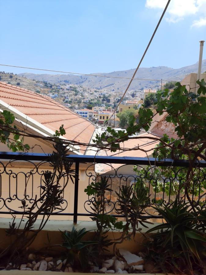 Marina Studios Simi Dış mekan fotoğraf