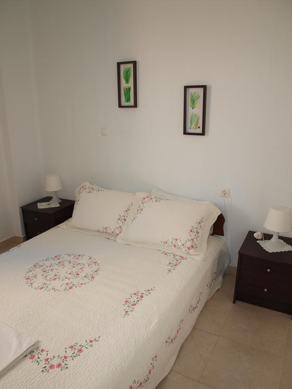 Marina Studios Simi Dış mekan fotoğraf