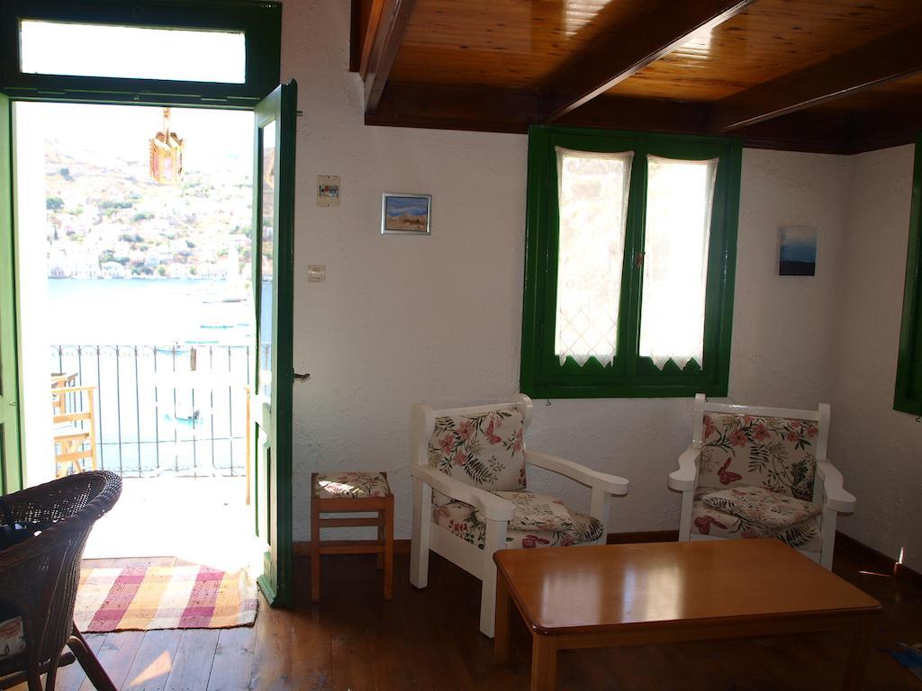 Marina Studios Simi Oda fotoğraf